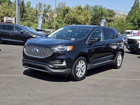 Used 2024 Ford Edge SEL AWD/4WD image 2