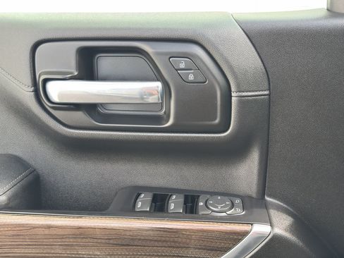 Used 2020 Chevrolet Silverado 1500 LT Trail Boss AWD/4WD image 26