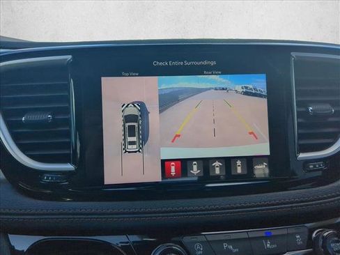 New 2026 Chrysler Pacifica Pinnacle image 13