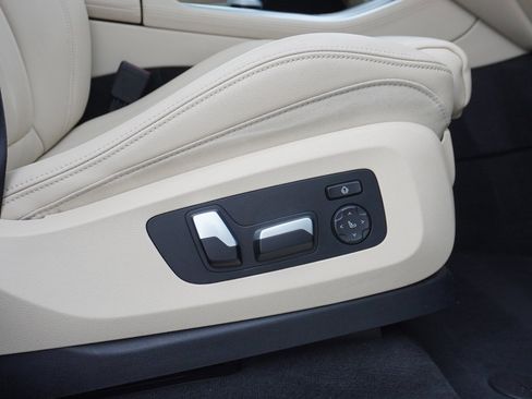 Used 2022 BMW X5 xDrive40i w/ Parking Assistance Package image 36