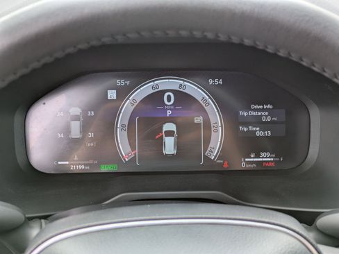 Used 2023 Toyota RAV4 Limited AWD/4WD image 10