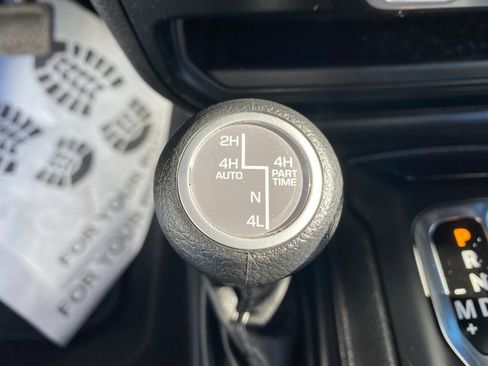 Used 2024 Jeep Wrangler Unlimited Sahara image 34