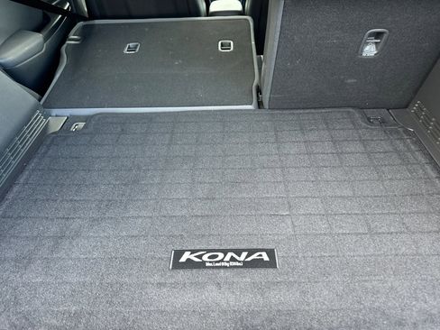 Used 2021 Hyundai Kona Limited w/ Cargo Package image 15