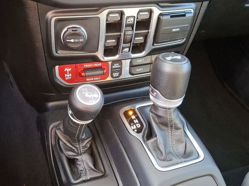 Certified 2024 Jeep Wrangler Unlimited Rubicon image 22