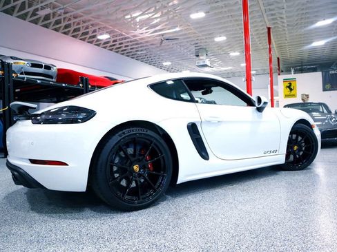 Used 2024 Porsche 718 Cayman GTS w/ Light Design Package RWD image 11