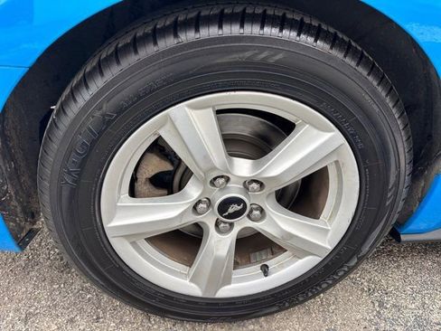 Used 2017 Ford Mustang Coupe image 10