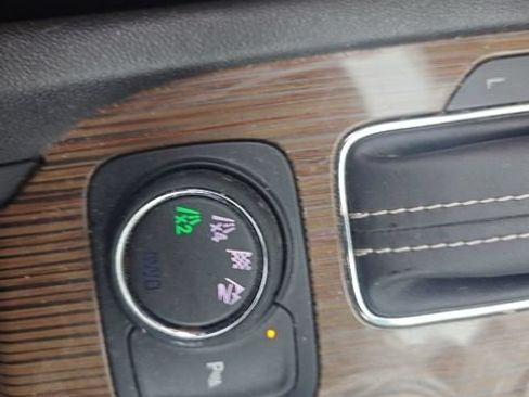 Used 2018 GMC Acadia SLE w/ Driver Alert Package I AWD/4WD image 17