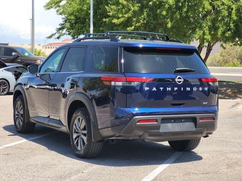 Certified 2024 Nissan Pathfinder SV FWD image 3