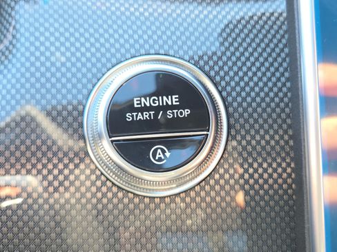 New 2026 Mercedes-Benz C 43 AMG 4MATIC Sedan image 25