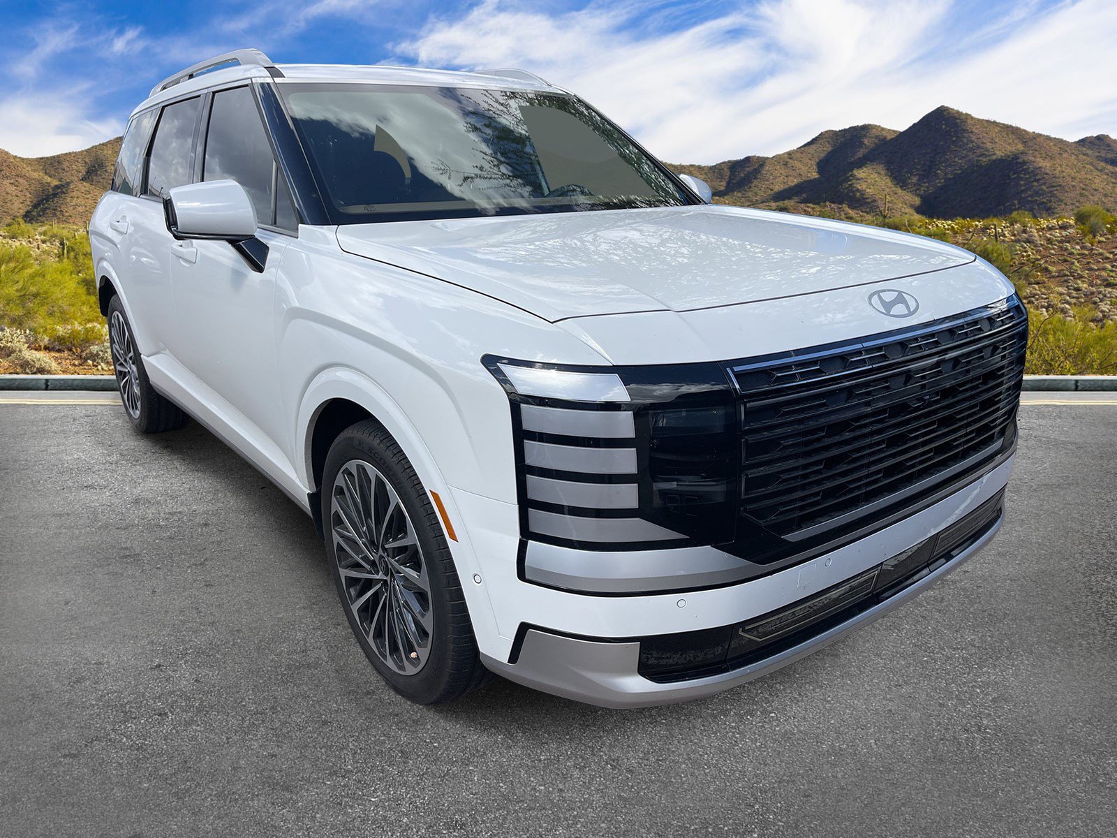 Used 2026 Hyundai Palisade Calligraphy FWD image 3