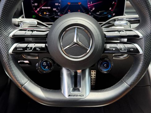 Used 2025 Mercedes-Benz C 43 AMG 4MATIC Sedan image 29