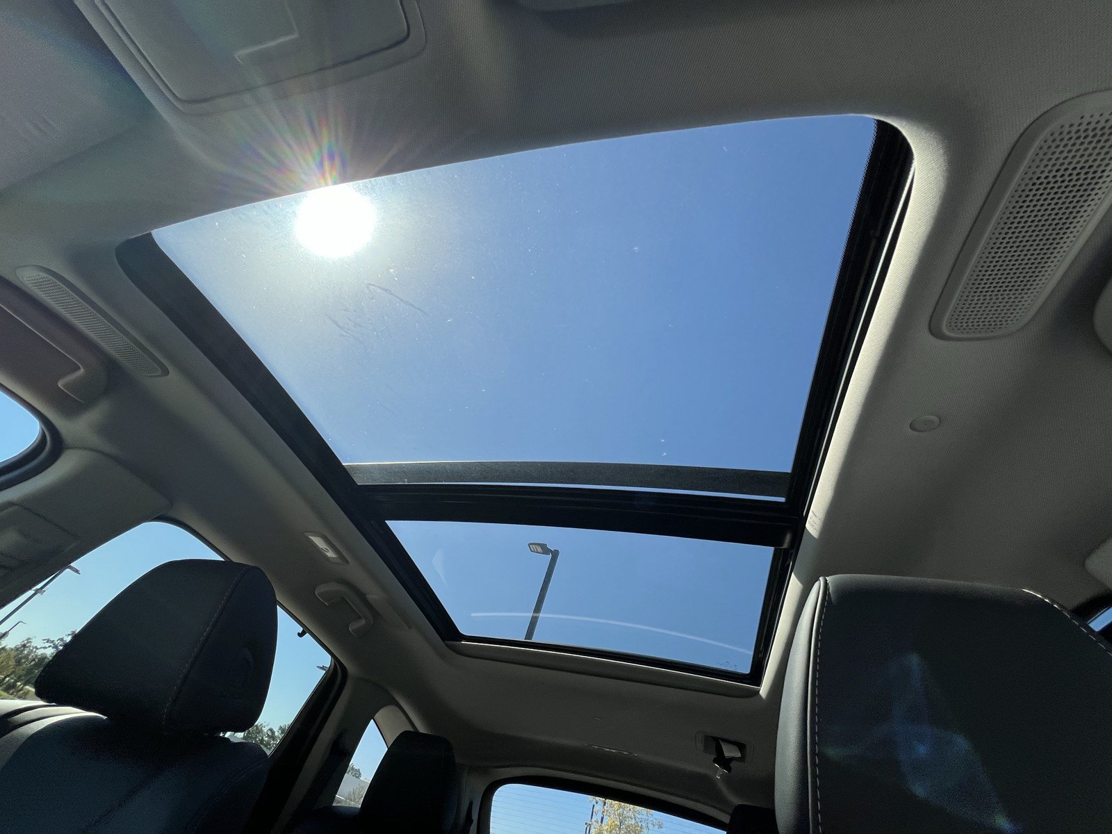 Certified 2025 Acura MDX w/ Technology Package FWD image 28