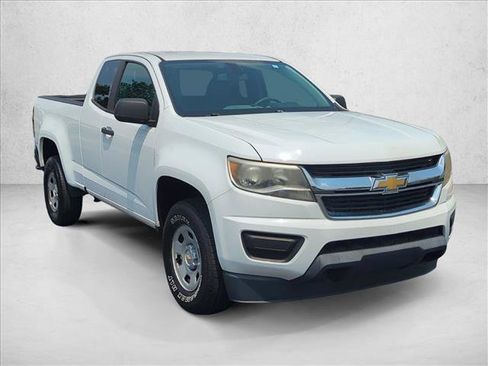 Used 2018 Chevrolet Colorado W/T RWD image 3