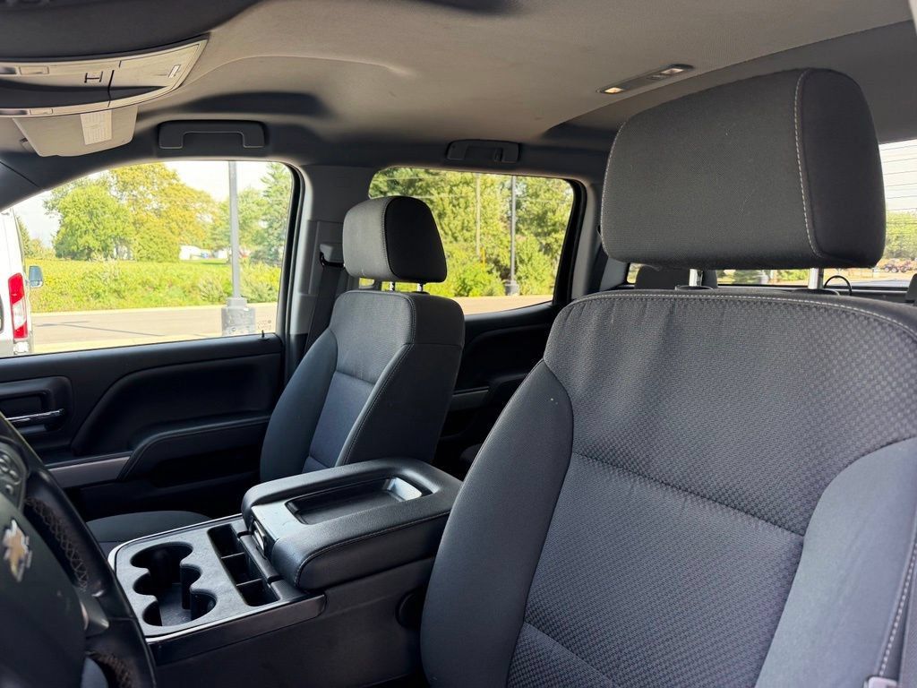 Used 2018 Chevrolet Silverado 1500 LT w/ All Star Edition AWD/4WD image 16