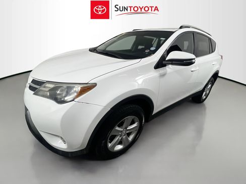 Used 2014 Toyota RAV4 XLE image 9
