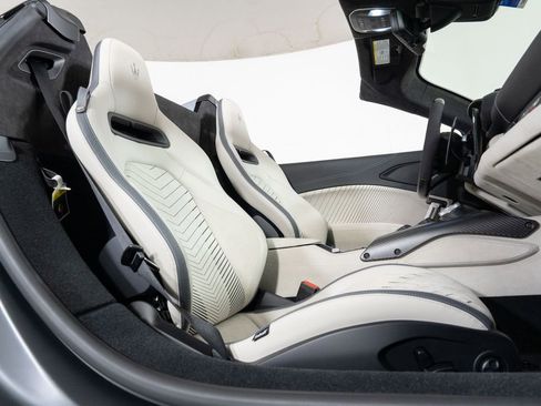 Used 2023 Maserati MC20 Spyder RWD image 39