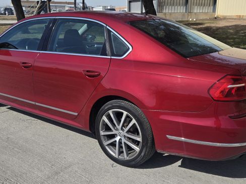 Used 2016 Volkswagen Passat 1.8T S image 5