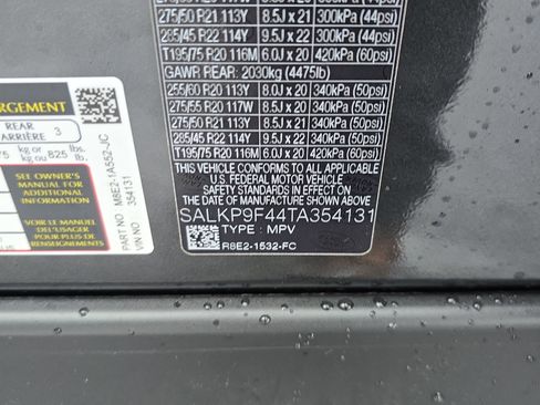 New 2026 Land Rover Range Rover SE image 35