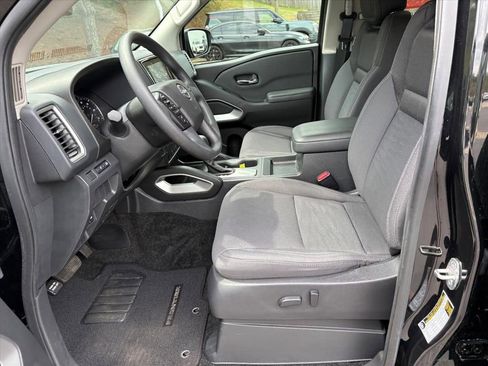 Certified 2023 Nissan Frontier SV w/ Technology Package image 17