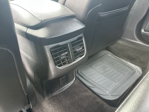 Used 2014 Ford Fusion SE w/ Equipment Group 202A FWD image 27