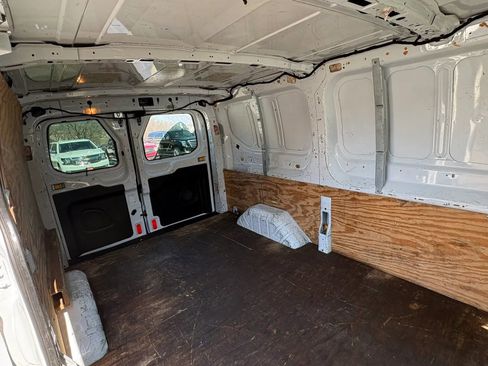 Used 2015 Ford Transit 250 130 Low Roof w/ Exterior Upgrade Package RWD image 27