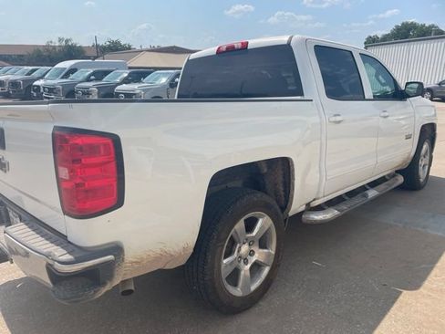 Used 2018 Chevrolet Silverado 1500 LT w/ Texas Edition RWD image 2