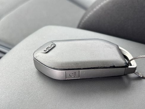 Used 2025 Kia K4 FWD image 23