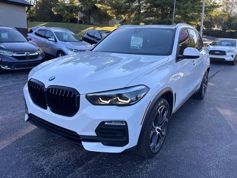 Used 2021 BMW X5 xDrive40i w/ Convenience Package image 2