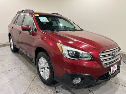Used 2017 Subaru Outback 2.5i Premium image 2