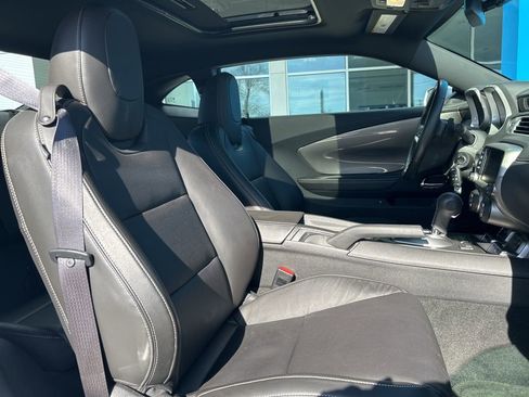 Used 2015 Chevrolet Camaro LT image 14