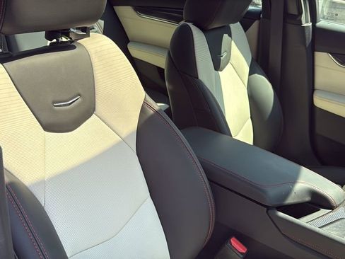 Used 2025 Cadillac CT5 Sport RWD image 12