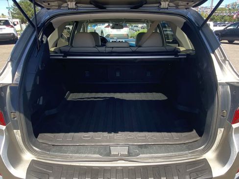 Used 2015 Subaru Outback 2.5i Limited AWD/4WD image 24