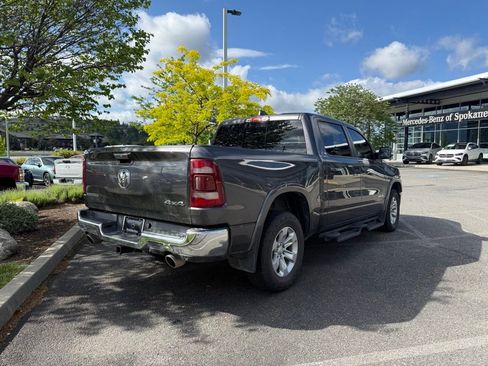 Used 2022 RAM 1500 Laramie AWD/4WD image 9