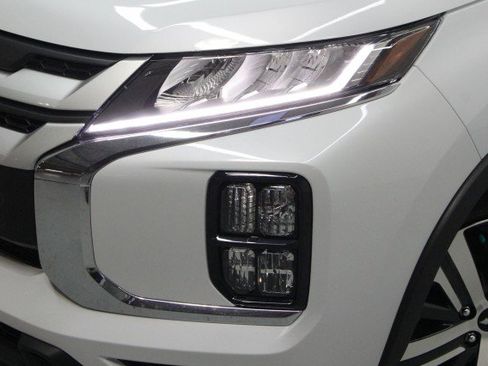 New 2026 Mitsubishi Outlander Sport ES image 2