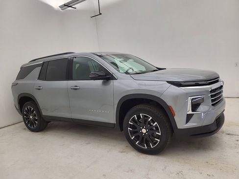 New 2026 Chevrolet Traverse LT w/ Sun and Wheel Package image 1