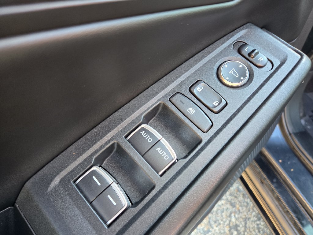 Used 2023 Honda Accord EX-L image 15