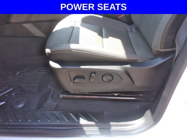 Used 2024 Chevrolet Colorado ZR2 w/ ZR2 Convenience Package III AWD/4WD image 8