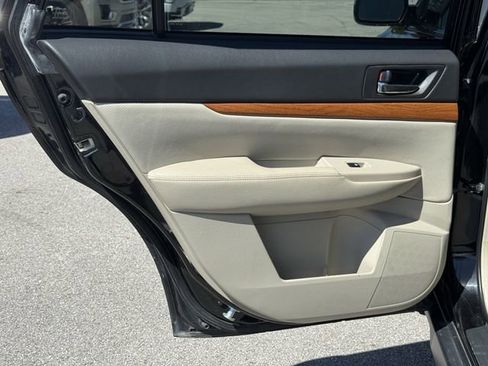 Used 2013 Subaru Outback 2.5i Limited w/ Moonroof Pkg image 33