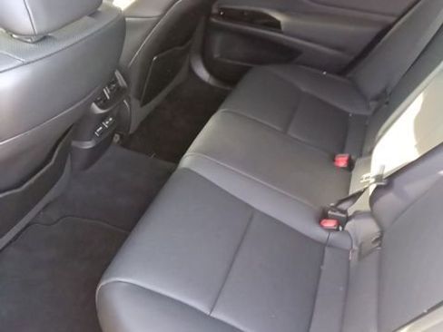 Used 2022 Lexus ES 350 image 11