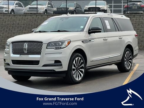 Used 2024 Lincoln Navigator L Reserve AWD/4WD image 1