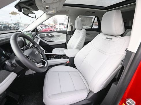 New 2026 Ford Explorer Platinum w/ LUX Leather Package image 16