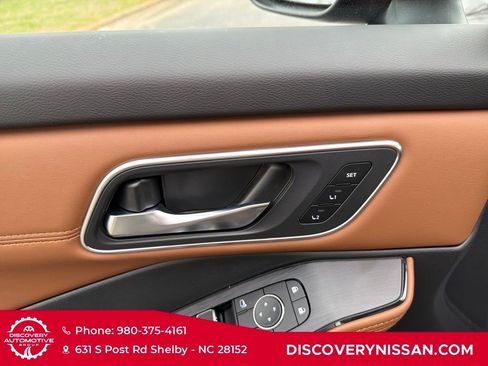 New 2026 Nissan Rogue Platinum w/ Platinum Premium Package AWD/4WD image 13