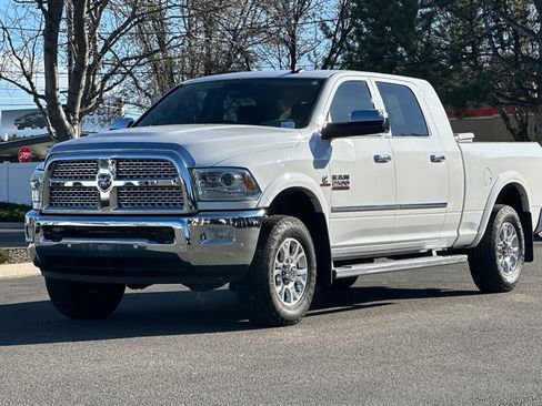 Used 2016 RAM 2500 Laramie AWD/4WD image 8