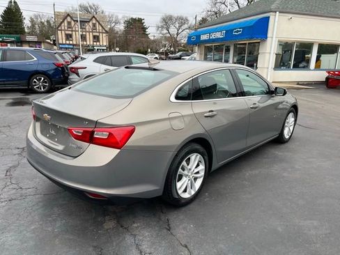 Used 2017 Chevrolet Malibu LT w/ Driver Confidence Package image 3