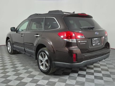 Used 2013 Subaru Outback 3.6R Limited w/ Special Appearance Pkg AWD/4WD image 5