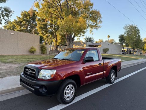 Used 2008 Toyota Tacoma 2WD Regular Cab image 2