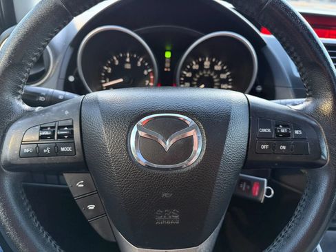 Used 2012 MAZDA MAZDA5 Touring w/ Moonroof & Audio Pkg FWD image 41