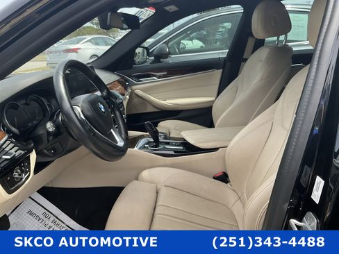 Used 2017 BMW 530i RWD image 11