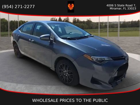 Used 2017 Toyota Corolla LE FWD image 1