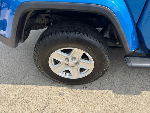 Used 2021 Jeep Gladiator Sport AWD/4WD image 21